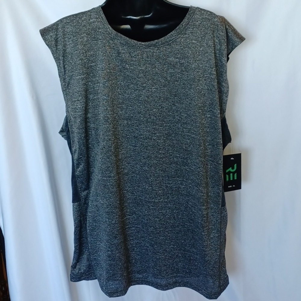 RE Performance Mens Shirt XLarge Black NWT Sleeveless Muscle Polyester